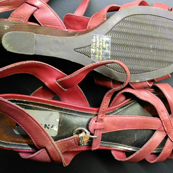 Shoes - Picture 2 of 3